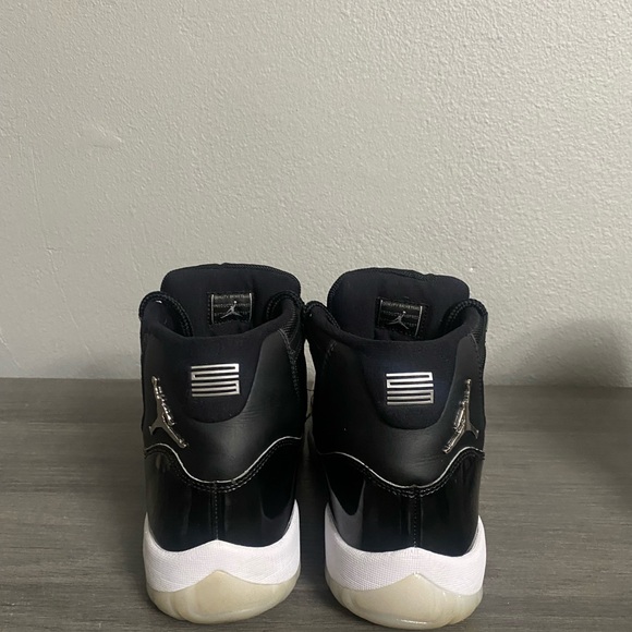 Jordan 11 jubilee - Picture 4 of 6